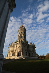 Obraz premium Cathedral of christ the savior in Moscow. Old christianity churth in sunny summer day under the blue sky background. 