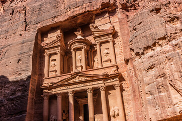 Al Khazneh temple (The Treasury) in the ancient city Petra, Jordan