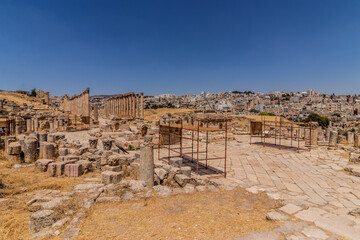 Fototapeta premium The South Tetrapylon ruins in Jerash, Jordan
