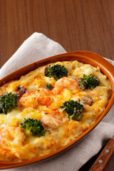 エビとブロッコリーのマカロニグラタン　Creamy Macaroni Gratin with Shrimp and Broccoli