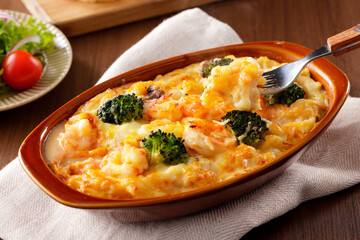 エビとブロッコリーのマカロニグラタン　Creamy Macaroni Gratin with Shrimp and Broccoli