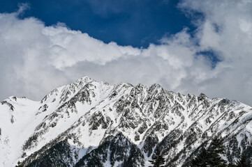 Obraz premium 岐阜県高山市穂高の山