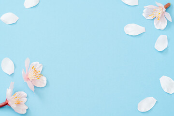 ブルー背景に桜のフレーム