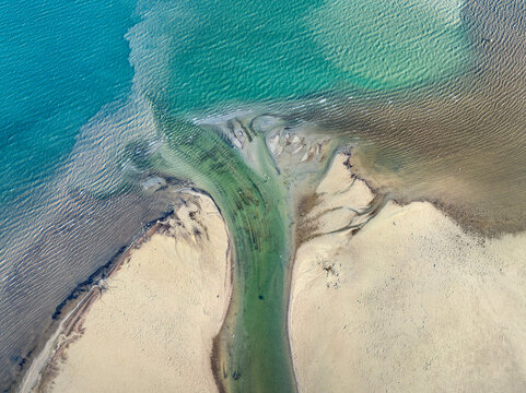 Luftbild, Top down view auf die Radolfzeller Aachm&uuml;ndung mit Str&ouml;mungslinien, Strukturen, Muster, Sedimente