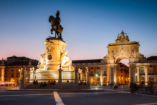 Praca do Comercio square at night, Lisbon, Portugal