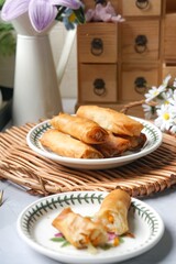 Fried spring rolls or Popiah Goreng, crispy fried spring roll filled with vegetables, meat or prawns, offering a crunchy delight. Usually served for breakfast or afternoon tea.