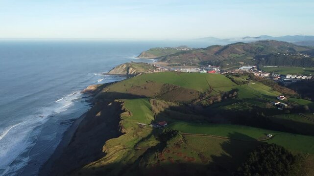 Acercamiento a la costa del Mar Cant&aacute;brico en Zumaia (Euskadi) 3