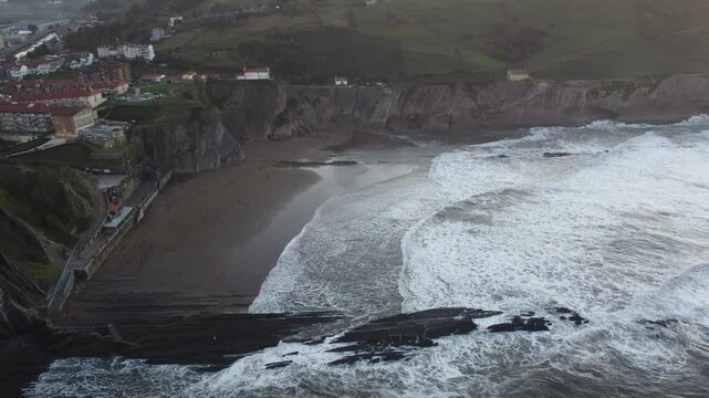Vista a&eacute;rea del flysch de Zumaia (Euskadi) 2