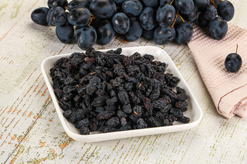 Dry ripe sweet blue raisin