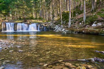 Leśny Wodospad na rzece Kwisa, Karkonosze, Świeradów Zdrój © Zbigniew