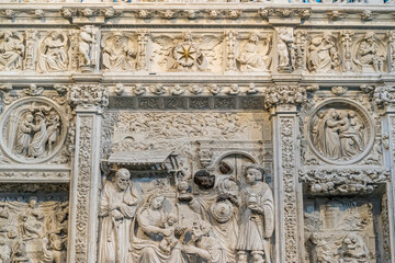 Ávila Cathedral's Bishop Sculpture: An Artistic Masterpiece