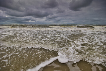 schlechtwetterfront an der küste