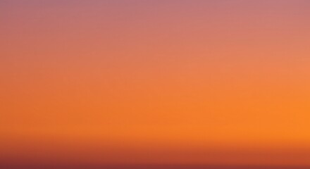 Fototapeta premium Sunset Hues Gradient Across the Sky