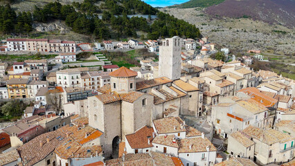 Obraz premium Castel del Monte, Abruzzo, Italy. Aerial drone view