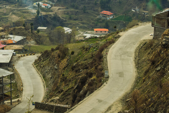 malam jabba road, road of hill, Green hills, wilflowers, and winding road at Chino Hills State Park. Mari murree weather, road side shoulder yellow