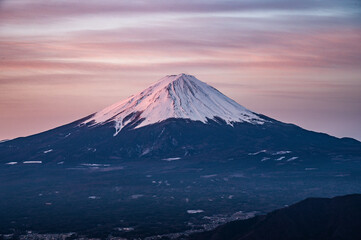 山梨県新道峠からの富士山と河口湖