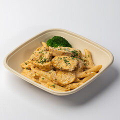 Delicious Chicken and Penne Pasta with Creamy Sauce