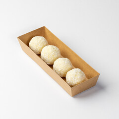 Energy balls in a tray