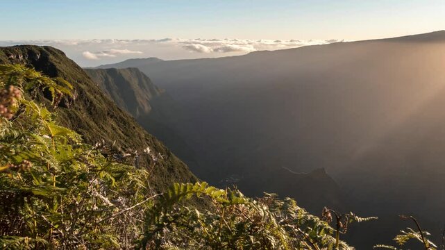 Timelapse La R&eacute;union - Sunrise in Mafate