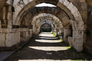 Smyrna agora. With the new works, the ruins of the ancient city began to appear. Agora is located in the center of Izmir. Izmir Turkey