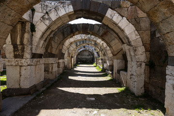 Smyrna agora. With the new works, the ruins of the ancient city began to appear. Agora is located in the center of Izmir. Izmir Turkey