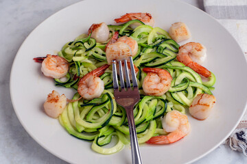 zucchini noodles with scallops and shrimp
