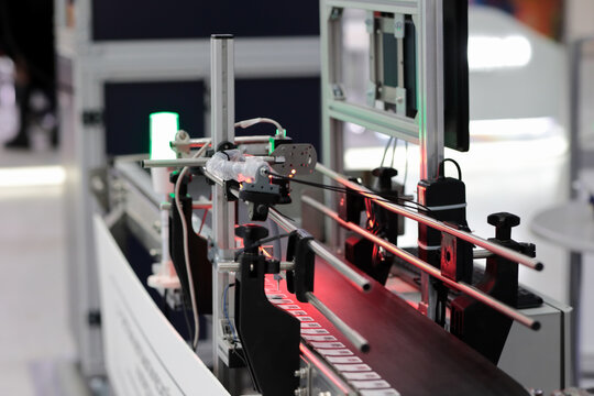 testing the code reading system on conveyor line