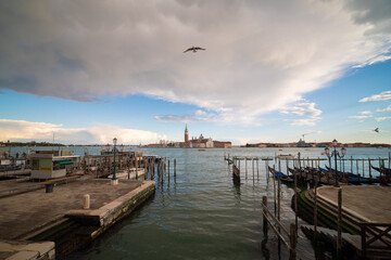 Obraz premium San Marco basin with San Giorgio Maggiore island in the background in Venice, Italy 