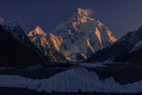 K2, 8611m.
The second highest mountain on Earth is in the early morning, View from Concordia.