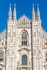 Fototapeta premium Milan Cathedral (Duomo di Milano) on a sunny day.
