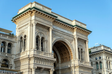 Obraz premium Entrance of the famous Galleria Vittorio Emanuele II in Milan
