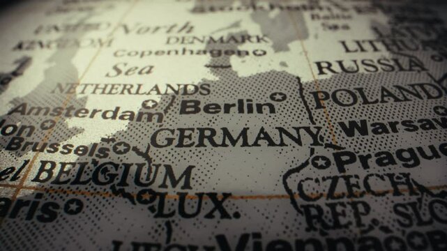 Retro globe - Berlin