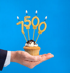 Number of followers or likes - Candle number 7500