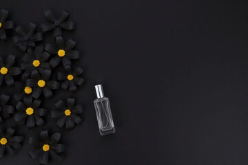 Naklejka premium bottle of perfume sitting on top of a table