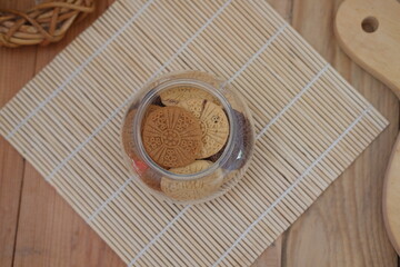 cookie in chocolate, vanilla, and golden brown varieties