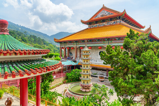 Awesome view of the Kek Lok Si Temple, Penang, Malaysia