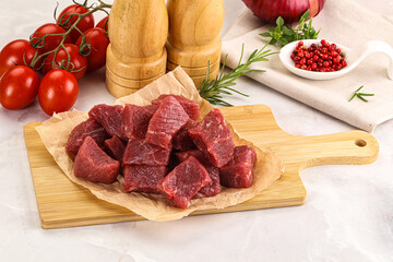 Raw beef cubes for cooking