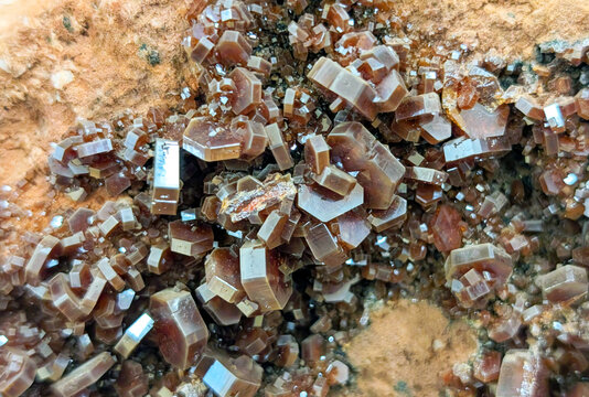 vanadinite mineral texture