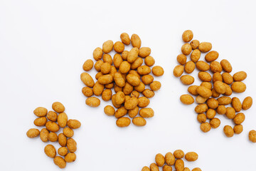 Coconut cream coated peanuts snack