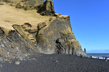Reynisfjara Basalt Columns &ndash; Iceland&rsquo;s Iconic Black Sand Beach