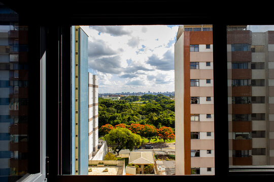 Vis&atilde;o a&eacute;ra da Cidade de Curitiba, Paran&aacute; Brasil