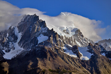Obraz premium Fauna, flora, and landscapes of the Magallanes and Torres del Paine region