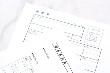 履歴書と職務経歴書は転職活動に必須の応募書類
