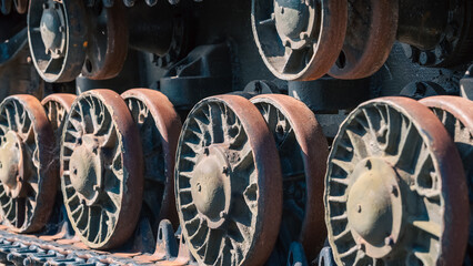 old weapon is an artillery cannon in the war in Ukraine Without soldiers
