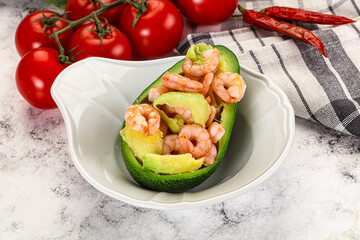 Dietary avocado cut with prawn