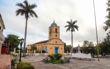 "Colonial Church and Peaceful Town Square in Viñales, Cuba"