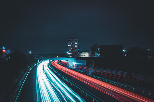 N&auml;chtliche Leutspuren auf der Autobahn 2