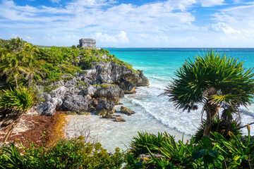 Mayan ruins on caribbean coast in Tulum, Mexico