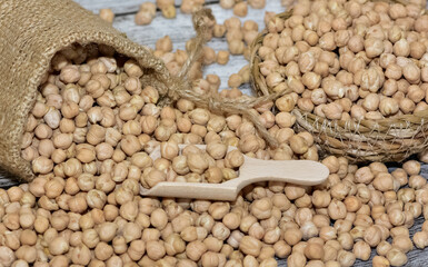 agricultural products, pulses. pictures of chickpeas.