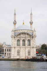 Obraz premium Buyuk Mecidiye Mosque in Istanbul, Turkiye